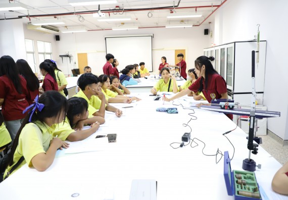 ภาพกิจกรรม  คณะวิทยาศาสตร์และเทคโนโลยี มหาวิทยาลัยราชภัฏกำแพงเพชร ร่วมกับโรงเรียนบ่อแก้ววิทยา จัดโครงการค่ายวิทยาศาสตร์