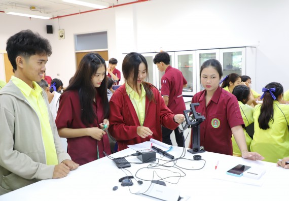 ภาพกิจกรรม  คณะวิทยาศาสตร์และเทคโนโลยี มหาวิทยาลัยราชภัฏกำแพงเพชร ร่วมกับโรงเรียนบ่อแก้ววิทยา จัดโครงการค่ายวิทยาศาสตร์