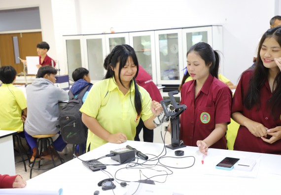 ภาพกิจกรรม  คณะวิทยาศาสตร์และเทคโนโลยี มหาวิทยาลัยราชภัฏกำแพงเพชร ร่วมกับโรงเรียนบ่อแก้ววิทยา จัดโครงการค่ายวิทยาศาสตร์