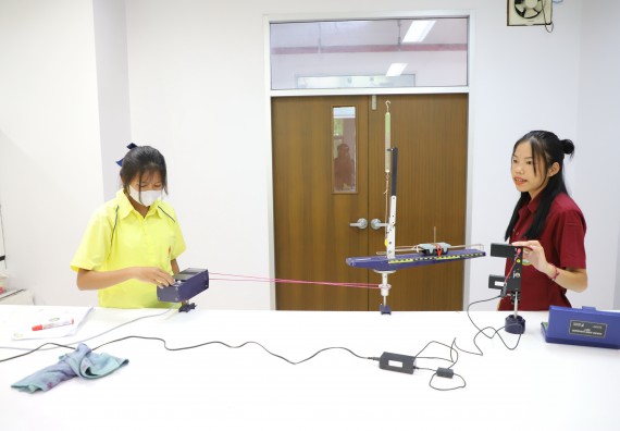 ภาพกิจกรรม  คณะวิทยาศาสตร์และเทคโนโลยี มหาวิทยาลัยราชภัฏกำแพงเพชร ร่วมกับโรงเรียนบ่อแก้ววิทยา จัดโครงการค่ายวิทยาศาสตร์