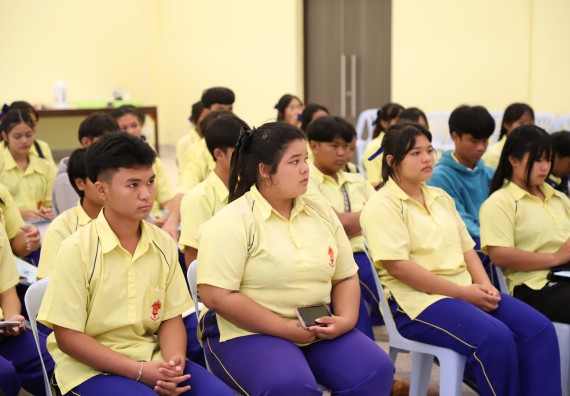 ภาพกิจกรรม  คณะวิทยาศาสตร์และเทคโนโลยี มหาวิทยาลัยราชภัฏกำแพงเพชร ร่วมกับโรงเรียนบ่อแก้ววิทยา จัดโครงการค่ายวิทยาศาสตร์