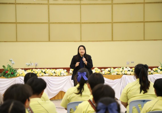 ภาพกิจกรรม  คณะวิทยาศาสตร์และเทคโนโลยี มหาวิทยาลัยราชภัฏกำแพงเพชร ร่วมกับโรงเรียนบ่อแก้ววิทยา จัดโครงการค่ายวิทยาศาสตร์