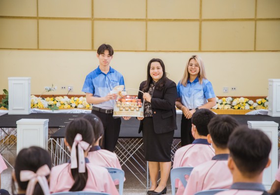 ภาพกิจกรรม  คณะวิทยาศาสตร์และเทคโนโลยี มหาวิทยาลัยราชภัฏกำแพงเพชร ร่วมกับกลุ่มสาระการเรียนรู้ภาษาต่างประเทศ โรงเรียนพิจิตรพิทยาคม จัดโครงการพัฒนาผู้เรียนมีผลสัมฤทธิ์ทางวิชาการ