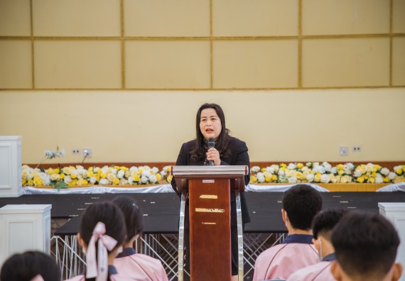 ภาพกิจกรรม  คณะวิทยาศาสตร์และเทคโนโลยี มหาวิทยาลัยราชภัฏกำแพงเพชร ร่วมกับกลุ่มสาระการเรียนรู้ภาษาต่างประเทศ โรงเรียนพิจิตรพิทยาคม จัดโครงการพัฒนาผู้เรียนมีผลสัมฤทธิ์ทางวิชาการ