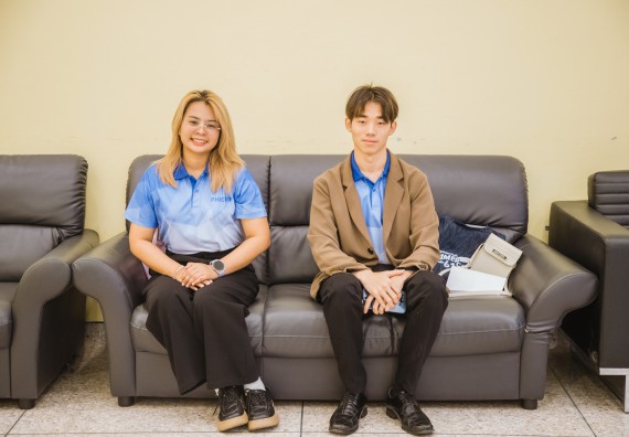 ภาพกิจกรรม  คณะวิทยาศาสตร์และเทคโนโลยี มหาวิทยาลัยราชภัฏกำแพงเพชร ร่วมกับกลุ่มสาระการเรียนรู้ภาษาต่างประเทศ โรงเรียนพิจิตรพิทยาคม จัดโครงการพัฒนาผู้เรียนมีผลสัมฤทธิ์ทางวิชาการ