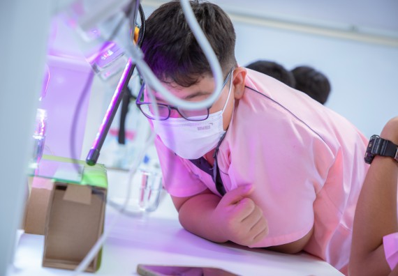 ภาพกิจกรรม  คณะวิทยาศาสตร์และเทคโนโลยี มหาวิทยาลัยราชภัฏกำแพงเพชร ร่วมกับกลุ่มสาระการเรียนรู้ภาษาต่างประเทศ โรงเรียนพิจิตรพิทยาคม จัดโครงการพัฒนาผู้เรียนมีผลสัมฤทธิ์ทางวิชาการ