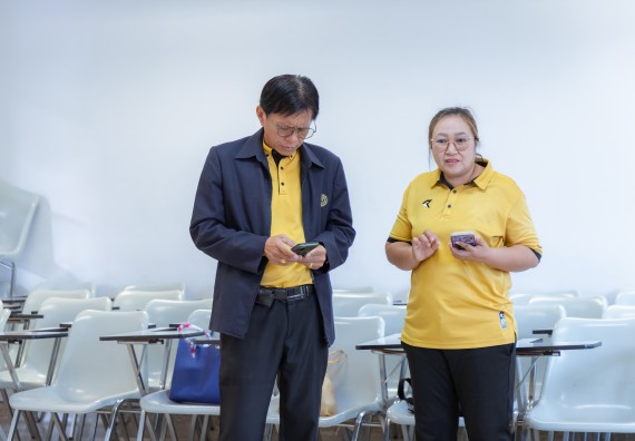 ภาพกิจกรรม  คณะวิทยาศาสตร์และเทคโนโลยี มหาวิทยาลัยราชภัฏกำแพงเพชร ร่วมกับโรงเรียนเทศบาล 2 (วัดทุ่งสวน) สังกัดเทศบาลเมืองกำแพงเพชร จัดกิจกรรมค่ายปฏิบัติการทางวิทยาศาสตร์