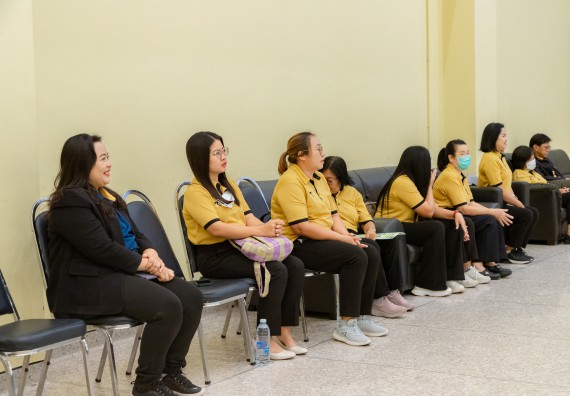 ภาพกิจกรรม  คณะวิทยาศาสตร์และเทคโนโลยี มหาวิทยาลัยราชภัฏกำแพงเพชร ร่วมกับโรงเรียนเทศบาล 2 (วัดทุ่งสวน) สังกัดเทศบาลเมืองกำแพงเพชร จัดกิจกรรมค่ายปฏิบัติการทางวิทยาศาสตร์