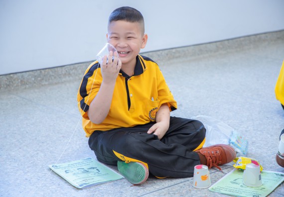 ภาพกิจกรรม  คณะวิทยาศาสตร์และเทคโนโลยี มหาวิทยาลัยราชภัฏกำแพงเพชร ร่วมกับโรงเรียนเทศบาล 2 (วัดทุ่งสวน) สังกัดเทศบาลเมืองกำแพงเพชร จัดกิจกรรมค่ายปฏิบัติการทางวิทยาศาสตร์