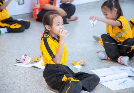 ภาพกิจกรรม  คณะวิทยาศาสตร์และเทคโนโลยี มหาวิทยาลัยราชภัฏกำแพงเพชร ร่วมกับโรงเรียนเทศบาล 2 (วัดทุ่งสวน) สังกัดเทศบาลเมืองกำแพงเพชร จัดกิจกรรมค่ายปฏิบัติการทางวิทยาศาสตร์