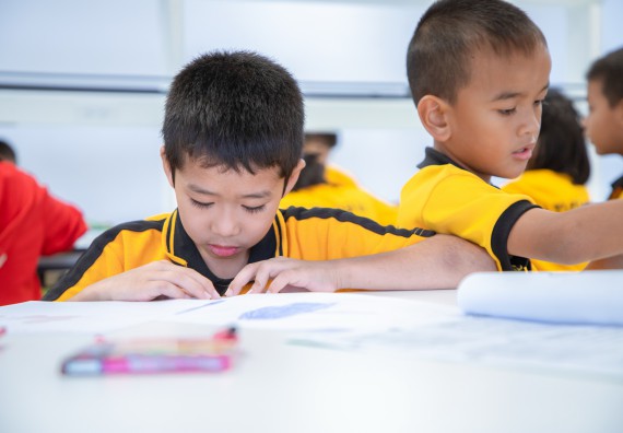 ภาพกิจกรรม  คณะวิทยาศาสตร์และเทคโนโลยี มหาวิทยาลัยราชภัฏกำแพงเพชร ร่วมกับโรงเรียนเทศบาล 2 (วัดทุ่งสวน) สังกัดเทศบาลเมืองกำแพงเพชร จัดกิจกรรมค่ายปฏิบัติการทางวิทยาศาสตร์