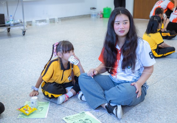 ภาพกิจกรรม  คณะวิทยาศาสตร์และเทคโนโลยี มหาวิทยาลัยราชภัฏกำแพงเพชร ร่วมกับโรงเรียนเทศบาล 2 (วัดทุ่งสวน) สังกัดเทศบาลเมืองกำแพงเพชร จัดกิจกรรมค่ายปฏิบัติการทางวิทยาศาสตร์