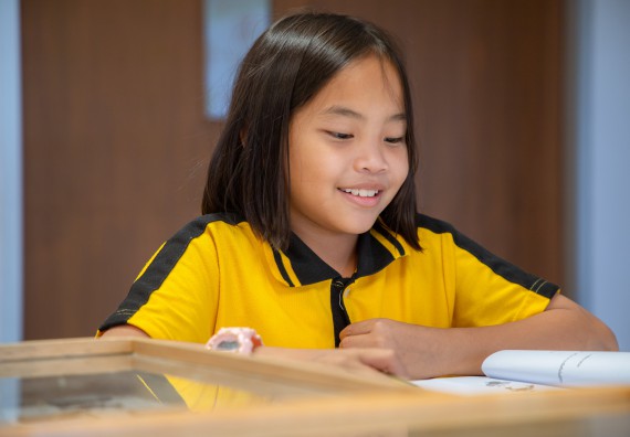 ภาพกิจกรรม  คณะวิทยาศาสตร์และเทคโนโลยี มหาวิทยาลัยราชภัฏกำแพงเพชร ร่วมกับโรงเรียนเทศบาล 2 (วัดทุ่งสวน) สังกัดเทศบาลเมืองกำแพงเพชร จัดกิจกรรมค่ายปฏิบัติการทางวิทยาศาสตร์