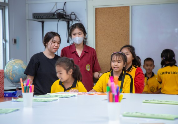 ภาพกิจกรรม  คณะวิทยาศาสตร์และเทคโนโลยี มหาวิทยาลัยราชภัฏกำแพงเพชร ร่วมกับโรงเรียนเทศบาล 2 (วัดทุ่งสวน) สังกัดเทศบาลเมืองกำแพงเพชร จัดกิจกรรมค่ายปฏิบัติการทางวิทยาศาสตร์