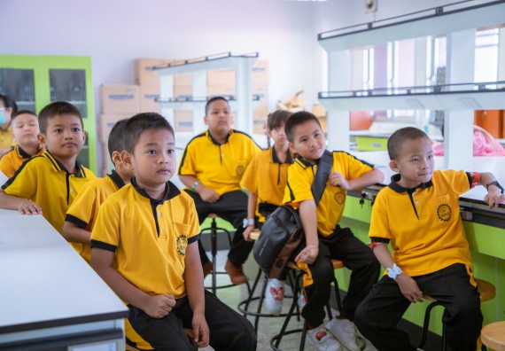 ภาพกิจกรรม  คณะวิทยาศาสตร์และเทคโนโลยี มหาวิทยาลัยราชภัฏกำแพงเพชร ร่วมกับโรงเรียนเทศบาล 2 (วัดทุ่งสวน) สังกัดเทศบาลเมืองกำแพงเพชร จัดกิจกรรมค่ายปฏิบัติการทางวิทยาศาสตร์