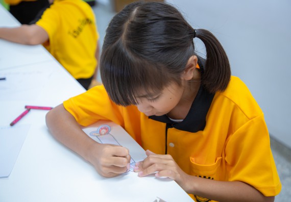 ภาพกิจกรรม  คณะวิทยาศาสตร์และเทคโนโลยี มหาวิทยาลัยราชภัฏกำแพงเพชร ร่วมกับโรงเรียนเทศบาล 2 (วัดทุ่งสวน) สังกัดเทศบาลเมืองกำแพงเพชร จัดกิจกรรมค่ายปฏิบัติการทางวิทยาศาสตร์