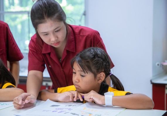 ภาพกิจกรรม  คณะวิทยาศาสตร์และเทคโนโลยี มหาวิทยาลัยราชภัฏกำแพงเพชร ร่วมกับโรงเรียนเทศบาล 2 (วัดทุ่งสวน) สังกัดเทศบาลเมืองกำแพงเพชร จัดกิจกรรมค่ายปฏิบัติการทางวิทยาศาสตร์