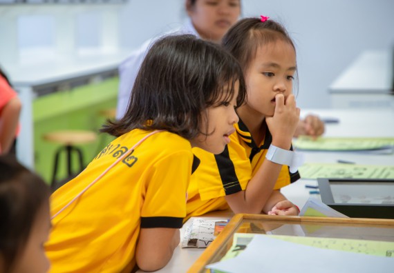 ภาพกิจกรรม  คณะวิทยาศาสตร์และเทคโนโลยี มหาวิทยาลัยราชภัฏกำแพงเพชร ร่วมกับโรงเรียนเทศบาล 2 (วัดทุ่งสวน) สังกัดเทศบาลเมืองกำแพงเพชร จัดกิจกรรมค่ายปฏิบัติการทางวิทยาศาสตร์