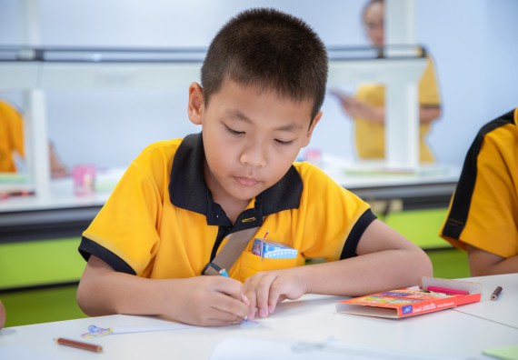 ภาพกิจกรรม  คณะวิทยาศาสตร์และเทคโนโลยี มหาวิทยาลัยราชภัฏกำแพงเพชร ร่วมกับโรงเรียนเทศบาล 2 (วัดทุ่งสวน) สังกัดเทศบาลเมืองกำแพงเพชร จัดกิจกรรมค่ายปฏิบัติการทางวิทยาศาสตร์