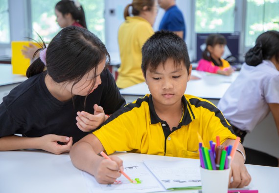 ภาพกิจกรรม  คณะวิทยาศาสตร์และเทคโนโลยี มหาวิทยาลัยราชภัฏกำแพงเพชร ร่วมกับโรงเรียนเทศบาล 2 (วัดทุ่งสวน) สังกัดเทศบาลเมืองกำแพงเพชร จัดกิจกรรมค่ายปฏิบัติการทางวิทยาศาสตร์