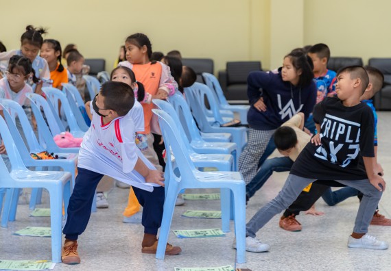 ภาพกิจกรรม  คณะวิทยาศาสตร์และเทคโนโลยี มหาวิทยาลัยราชภัฏกำแพงเพชร ร่วมกับโรงเรียนเทศบาล 2 (วัดทุ่งสวน) สังกัดเทศบาลเมืองกำแพงเพชร จัดกิจกรรมค่ายปฏิบัติการทางวิทยาศาสตร์