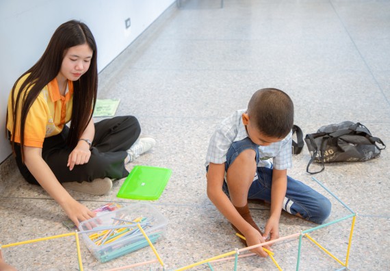 ภาพกิจกรรม  คณะวิทยาศาสตร์และเทคโนโลยี มหาวิทยาลัยราชภัฏกำแพงเพชร ร่วมกับโรงเรียนเทศบาล 2 (วัดทุ่งสวน) สังกัดเทศบาลเมืองกำแพงเพชร จัดกิจกรรมค่ายปฏิบัติการทางวิทยาศาสตร์