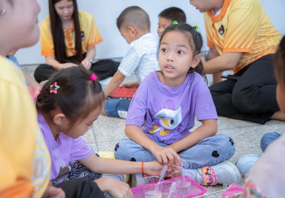 ภาพกิจกรรม  คณะวิทยาศาสตร์และเทคโนโลยี มหาวิทยาลัยราชภัฏกำแพงเพชร ร่วมกับโรงเรียนเทศบาล 2 (วัดทุ่งสวน) สังกัดเทศบาลเมืองกำแพงเพชร จัดกิจกรรมค่ายปฏิบัติการทางวิทยาศาสตร์