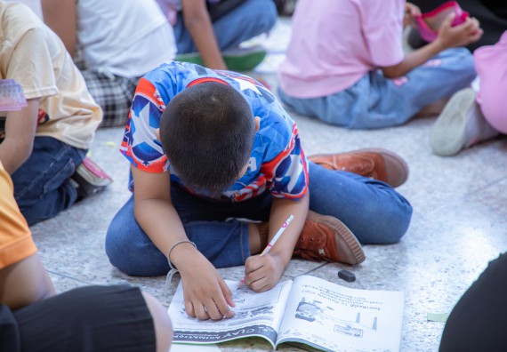 ภาพกิจกรรม  คณะวิทยาศาสตร์และเทคโนโลยี มหาวิทยาลัยราชภัฏกำแพงเพชร ร่วมกับโรงเรียนเทศบาล 2 (วัดทุ่งสวน) สังกัดเทศบาลเมืองกำแพงเพชร จัดกิจกรรมค่ายปฏิบัติการทางวิทยาศาสตร์