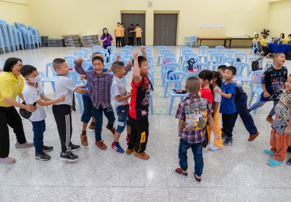 ภาพกิจกรรม  คณะวิทยาศาสตร์และเทคโนโลยี มหาวิทยาลัยราชภัฏกำแพงเพชร ร่วมกับโรงเรียนเทศบาล 2 (วัดทุ่งสวน) สังกัดเทศบาลเมืองกำแพงเพชร จัดกิจกรรมค่ายปฏิบัติการทางวิทยาศาสตร์