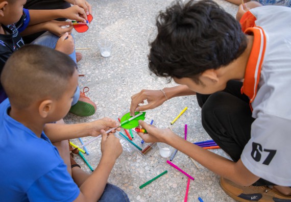 ภาพกิจกรรม  คณะวิทยาศาสตร์และเทคโนโลยี มหาวิทยาลัยราชภัฏกำแพงเพชร ร่วมกับโรงเรียนเทศบาล 2 (วัดทุ่งสวน) สังกัดเทศบาลเมืองกำแพงเพชร จัดกิจกรรมค่ายปฏิบัติการทางวิทยาศาสตร์