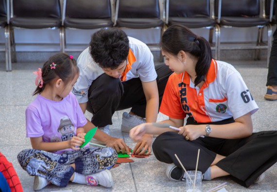 ภาพกิจกรรม  คณะวิทยาศาสตร์และเทคโนโลยี มหาวิทยาลัยราชภัฏกำแพงเพชร ร่วมกับโรงเรียนเทศบาล 2 (วัดทุ่งสวน) สังกัดเทศบาลเมืองกำแพงเพชร จัดกิจกรรมค่ายปฏิบัติการทางวิทยาศาสตร์