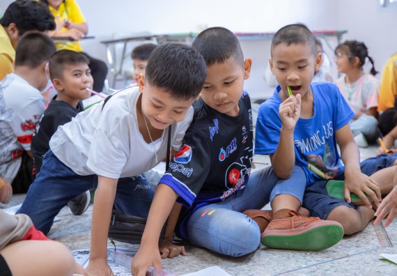 ภาพกิจกรรม  คณะวิทยาศาสตร์และเทคโนโลยี มหาวิทยาลัยราชภัฏกำแพงเพชร ร่วมกับโรงเรียนเทศบาล 2 (วัดทุ่งสวน) สังกัดเทศบาลเมืองกำแพงเพชร จัดกิจกรรมค่ายปฏิบัติการทางวิทยาศาสตร์