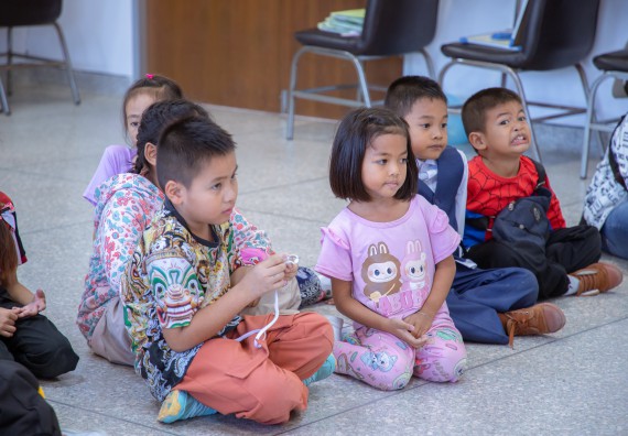 ภาพกิจกรรม  คณะวิทยาศาสตร์และเทคโนโลยี มหาวิทยาลัยราชภัฏกำแพงเพชร ร่วมกับโรงเรียนเทศบาล 2 (วัดทุ่งสวน) สังกัดเทศบาลเมืองกำแพงเพชร จัดกิจกรรมค่ายปฏิบัติการทางวิทยาศาสตร์