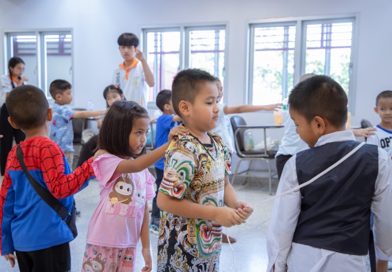 ภาพกิจกรรม  คณะวิทยาศาสตร์และเทคโนโลยี มหาวิทยาลัยราชภัฏกำแพงเพชร ร่วมกับโรงเรียนเทศบาล 2 (วัดทุ่งสวน) สังกัดเทศบาลเมืองกำแพงเพชร จัดกิจกรรมค่ายปฏิบัติการทางวิทยาศาสตร์