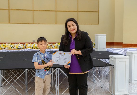 ภาพกิจกรรม  คณะวิทยาศาสตร์และเทคโนโลยี มหาวิทยาลัยราชภัฏกำแพงเพชร ร่วมกับโรงเรียนเทศบาล 2 (วัดทุ่งสวน) สังกัดเทศบาลเมืองกำแพงเพชร จัดกิจกรรมค่ายปฏิบัติการทางวิทยาศาสตร์