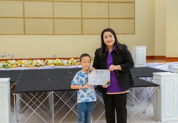 ภาพกิจกรรม  คณะวิทยาศาสตร์และเทคโนโลยี มหาวิทยาลัยราชภัฏกำแพงเพชร ร่วมกับโรงเรียนเทศบาล 2 (วัดทุ่งสวน) สังกัดเทศบาลเมืองกำแพงเพชร จัดกิจกรรมค่ายปฏิบัติการทางวิทยาศาสตร์