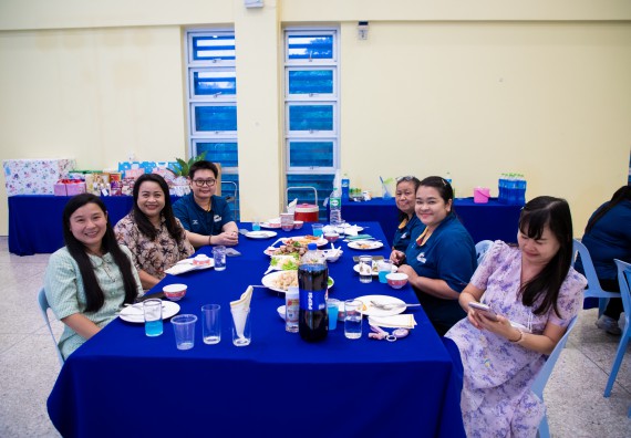 ภาพกิจกรรม   คณะวิทยาศาสตร์และเทคโนโลยี มหาวิทยาลัยราชภัฏกำแพงเพชร จัดงานเกษียณอายุราชการ คณะวิทยาศาสตร์และเทคโนโลยี ประจำปี 2567