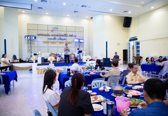 ภาพกิจกรรม   คณะวิทยาศาสตร์และเทคโนโลยี มหาวิทยาลัยราชภัฏกำแพงเพชร จัดงานเกษียณอายุราชการ คณะวิทยาศาสตร์และเทคโนโลยี ประจำปี 2567