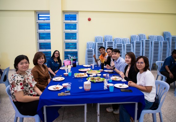 ภาพกิจกรรม   คณะวิทยาศาสตร์และเทคโนโลยี มหาวิทยาลัยราชภัฏกำแพงเพชร จัดงานเกษียณอายุราชการ คณะวิทยาศาสตร์และเทคโนโลยี ประจำปี 2567