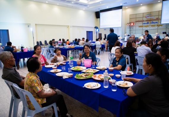 ภาพกิจกรรม   คณะวิทยาศาสตร์และเทคโนโลยี มหาวิทยาลัยราชภัฏกำแพงเพชร จัดงานเกษียณอายุราชการ คณะวิทยาศาสตร์และเทคโนโลยี ประจำปี 2567