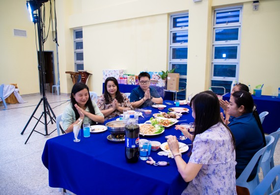 ภาพกิจกรรม   คณะวิทยาศาสตร์และเทคโนโลยี มหาวิทยาลัยราชภัฏกำแพงเพชร จัดงานเกษียณอายุราชการ คณะวิทยาศาสตร์และเทคโนโลยี ประจำปี 2567