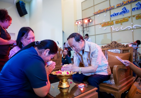 ภาพกิจกรรม   คณะวิทยาศาสตร์และเทคโนโลยี มหาวิทยาลัยราชภัฏกำแพงเพชร จัดงานเกษียณอายุราชการ คณะวิทยาศาสตร์และเทคโนโลยี ประจำปี 2567