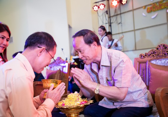 ภาพกิจกรรม   คณะวิทยาศาสตร์และเทคโนโลยี มหาวิทยาลัยราชภัฏกำแพงเพชร จัดงานเกษียณอายุราชการ คณะวิทยาศาสตร์และเทคโนโลยี ประจำปี 2567