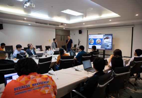 ภาพกิจกรรม  คณะวิทยาศาสตร์และเทคโนโลยี มหาวิทยาลัยราชภัฏกำแพงเพชร จัดกิจกรรมอบรมเชิงปฏิบัติการ เรื่อง การจัดการงานและโครงการด้วยเทคโนโลยีดิจิทัล