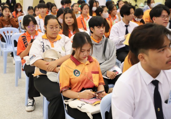 ภาพกิจกรรม  โปรแกรมวิชาสาธารณสุขศาสตร์ คณะวิทยาศาสตร์และเทคโนโลยี มหาวิทยาลัยราชภัฏกำแพงเพชร ได้จัดกิจกรรมการสัมมนาในหัวข้อ “เข้าใจสุขภาพจิต พิชิตสุขภาพใจ”