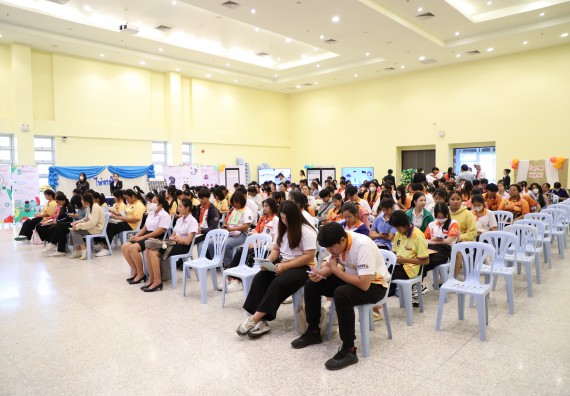 ภาพกิจกรรม  โปรแกรมวิชาสาธารณสุขศาสตร์ คณะวิทยาศาสตร์และเทคโนโลยี มหาวิทยาลัยราชภัฏกำแพงเพชร ได้จัดกิจกรรมการสัมมนาในหัวข้อ “เข้าใจสุขภาพจิต พิชิตสุขภาพใจ”