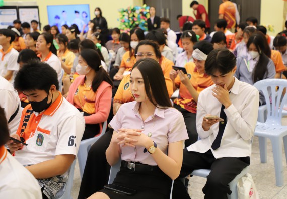 ภาพกิจกรรม  โปรแกรมวิชาสาธารณสุขศาสตร์ คณะวิทยาศาสตร์และเทคโนโลยี มหาวิทยาลัยราชภัฏกำแพงเพชร ได้จัดกิจกรรมการสัมมนาในหัวข้อ “เข้าใจสุขภาพจิต พิชิตสุขภาพใจ”