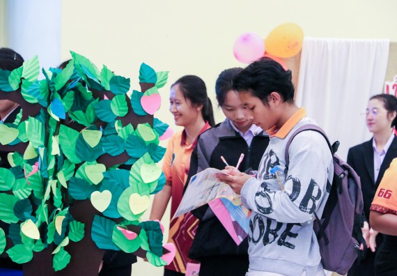 ภาพกิจกรรม  โปรแกรมวิชาสาธารณสุขศาสตร์ คณะวิทยาศาสตร์และเทคโนโลยี มหาวิทยาลัยราชภัฏกำแพงเพชร ได้จัดกิจกรรมการสัมมนาในหัวข้อ “เข้าใจสุขภาพจิต พิชิตสุขภาพใจ”