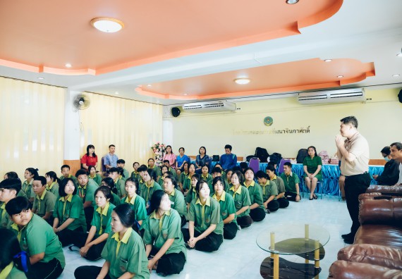 ภาพกิจกรรม  คณะวิทยาศาสตร์และเทคโนโลยี มหาวิทยาลัยราชภัฏกำแพงเพชร จัดกิจกรรมค่ายวิชาการเพื่อพัฒนากำลังคนด้านวิทยาศาสตร์และเทคโนโลยี ปีการศึกษา 2567 โรงเรียนคลองลานพัฒนาจินดาศักดิ์