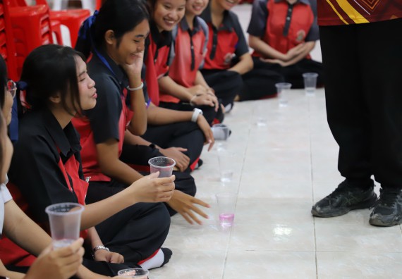 ภาพกิจกรรม  คณะวิทยาศาสตร์และเทคโนโลยี มหาวิทยาลัยราชภัฏกำแพงเพชร จัดกิจกรรมค่ายวิชาการเพื่อพัฒนากำลังคนด้านวิทยาศาสตร์และเทคโนโลยี ปีการศึกษา 2567 โรงเรียนวังแขมวิทยาคม